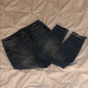 Vigoss Skinny Jeans Uneven Hem
